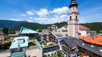Lamm Hotel 4*